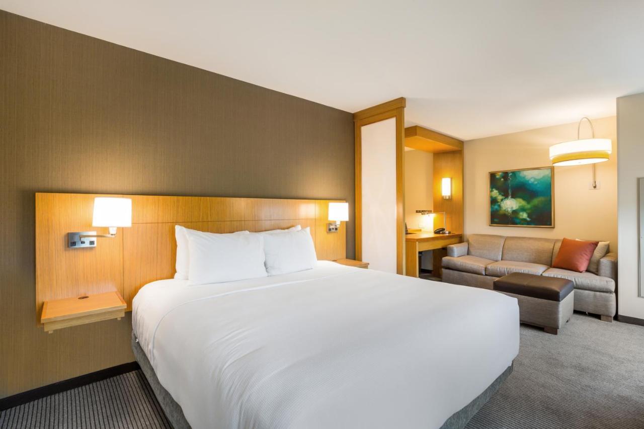 Hyatt Place Convention Center Hampton