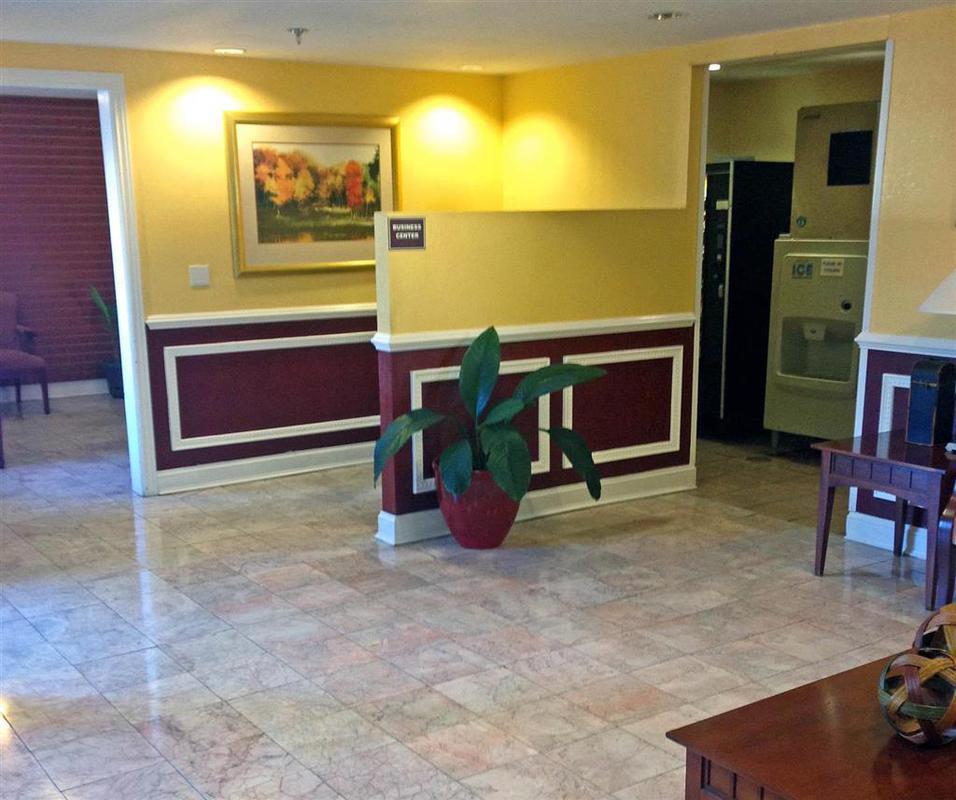 Hyatt Place Convention Center Hotel 3*